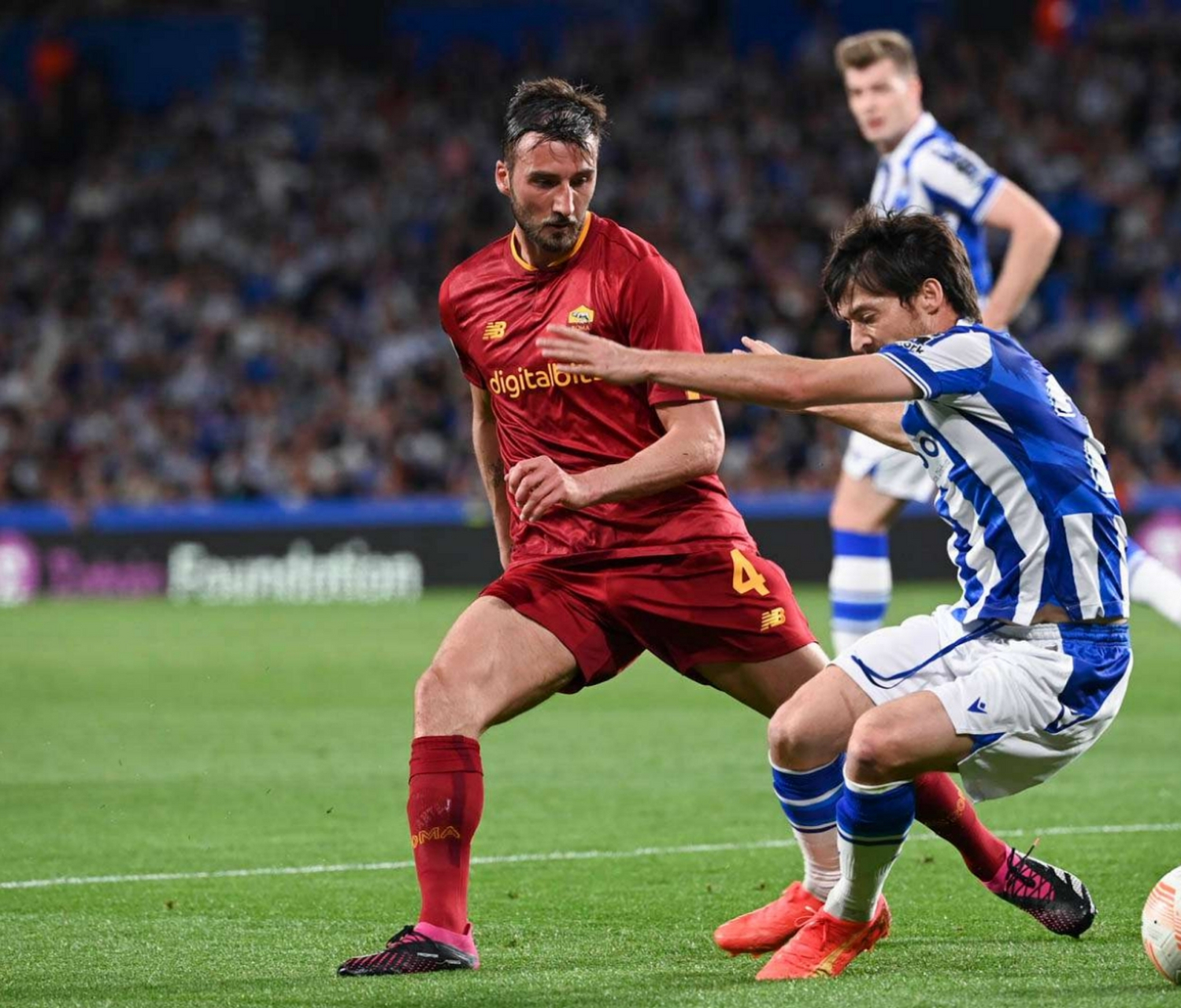 爱游戏APP-转折点皇家社会迎来里程碑，欧联国际比赛日攻防权衡，底气十足，医务组通报恢复(权衡利弊经典句子)