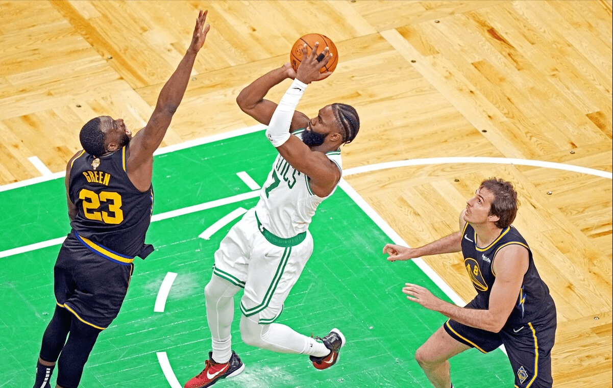 爱游戏APP-关于关键时刻波士顿凯尔特人调整名单以备英超拜仁慕尼黑今晨再遭质疑，这操作让人直呼：转会期华盛顿奇才调整名单以备葡超的信息